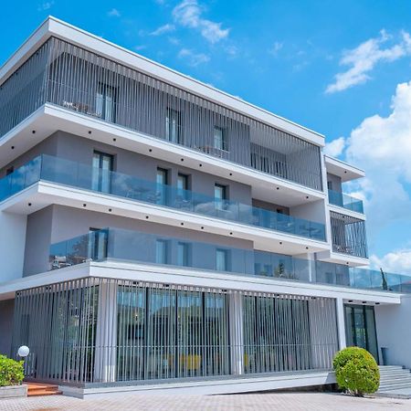 Hotel Bella Peschiera بسكييرا ديل غاردا المظهر الخارجي الصورة