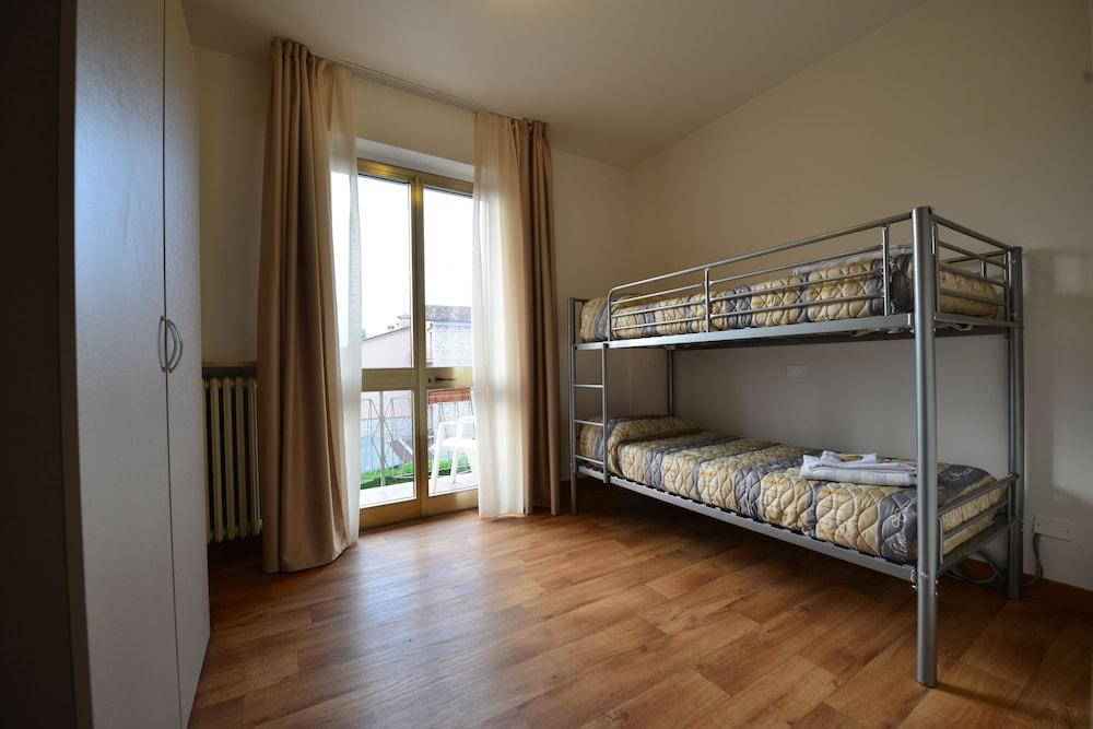 Hotel Bella Peschiera بسكييرا ديل غاردا المظهر الخارجي الصورة